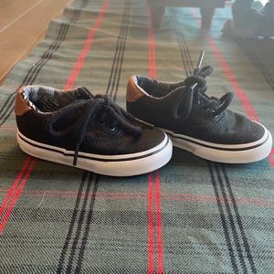 Black size 6 Toddler Vans